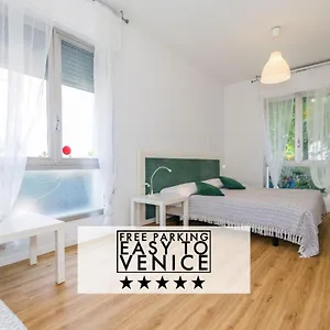 appartamento-elite-comodo-free-park-accesso-easy-a-venezia.hotelslidodijesolo.com/